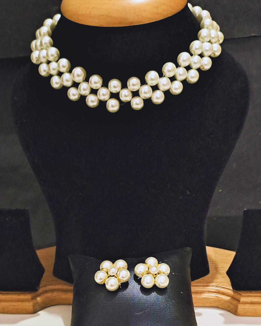 Off-white Pearl Choker Set