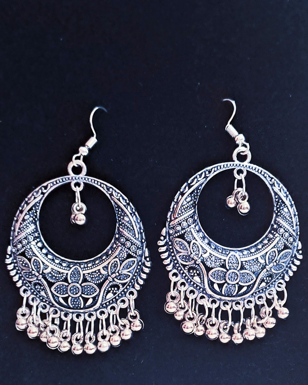 Oxidized Round Earrings