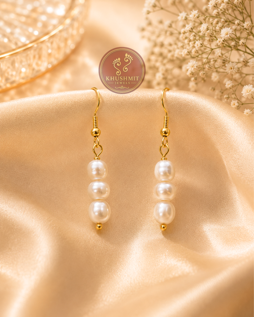 Minimal Pearl Drop Earrings
