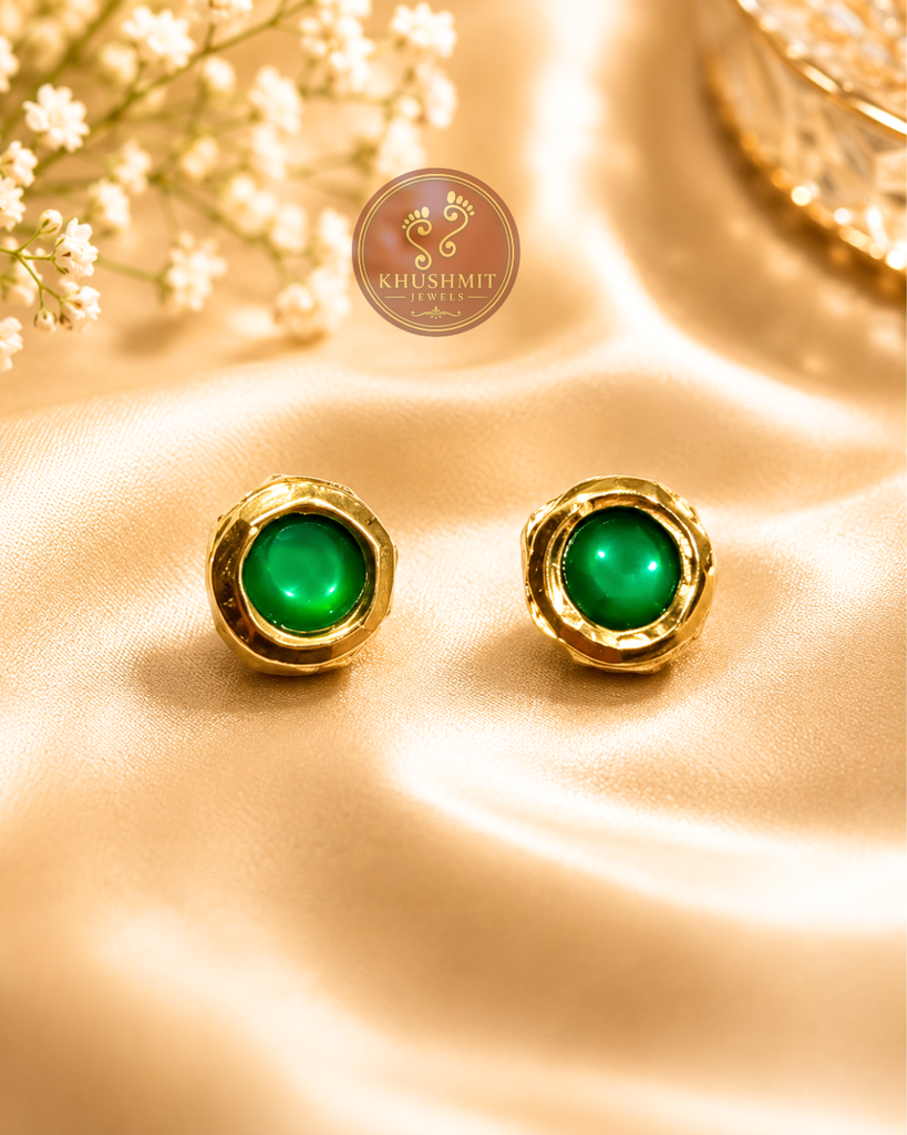 Elegant Green Round Studs