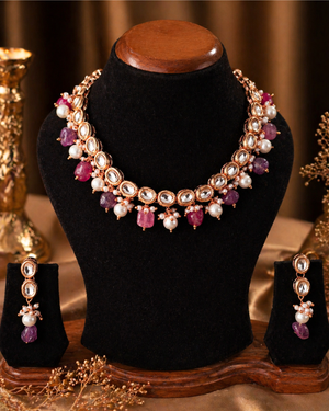 Shell Stone Kundan Necklace